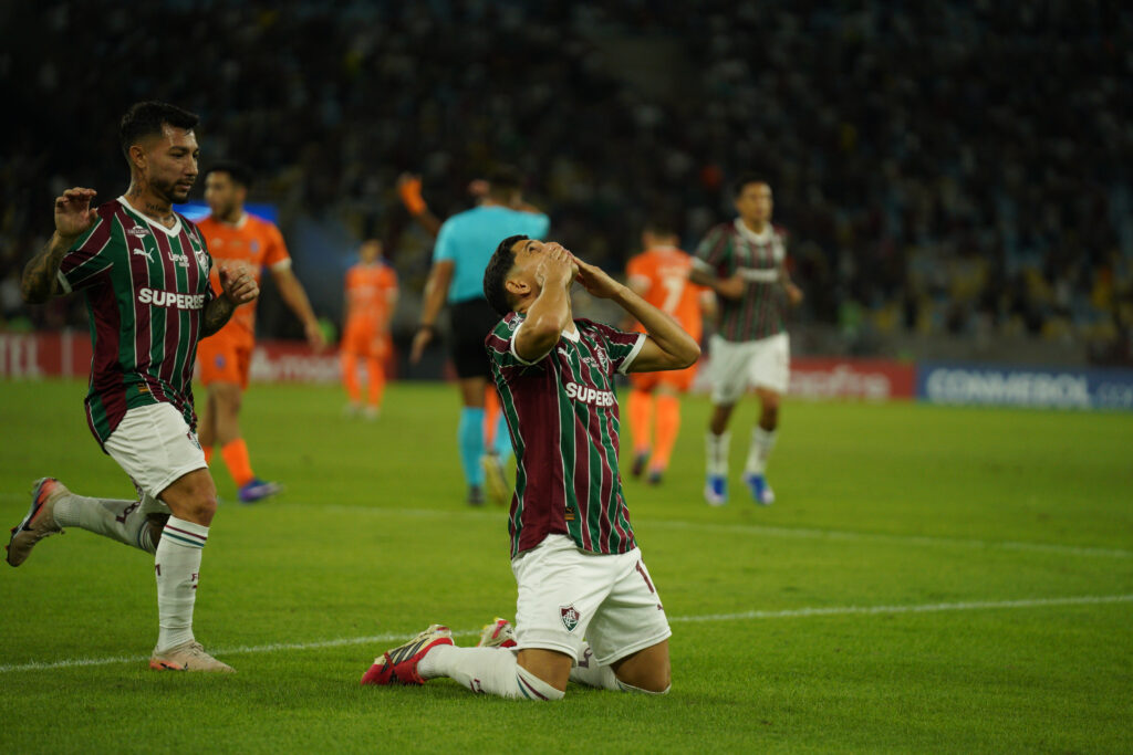 Savarino comemora gol na Libertadores
