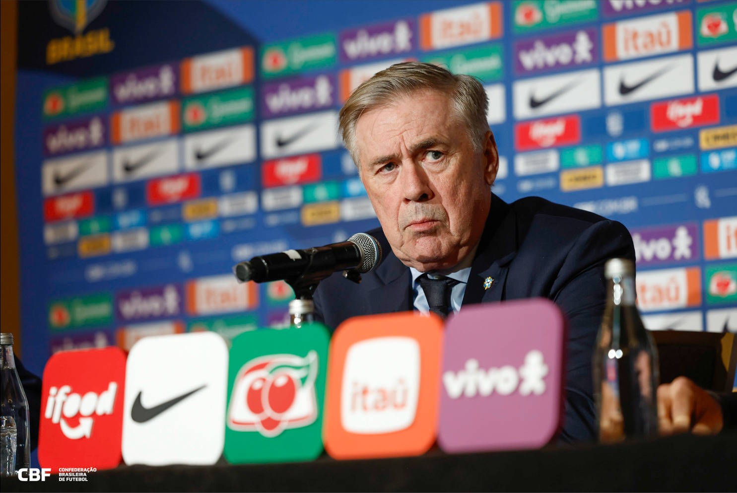 Carlo Ancelotti durante a convocação da Seleção Brasileira 2026 no Museu do Amanhã
